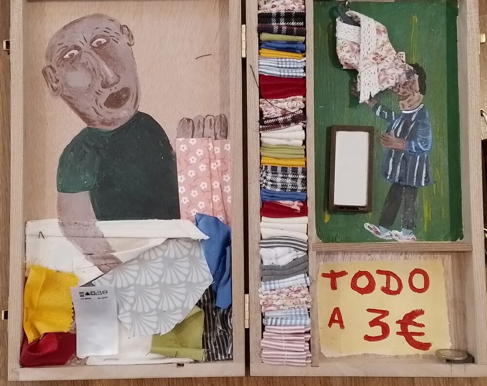 <b>Todo a 3</b><br>Técnica: Técnica mixta, acrilico, objetos varios, en una caja de madera<br>Dimensiones: 36x30cm