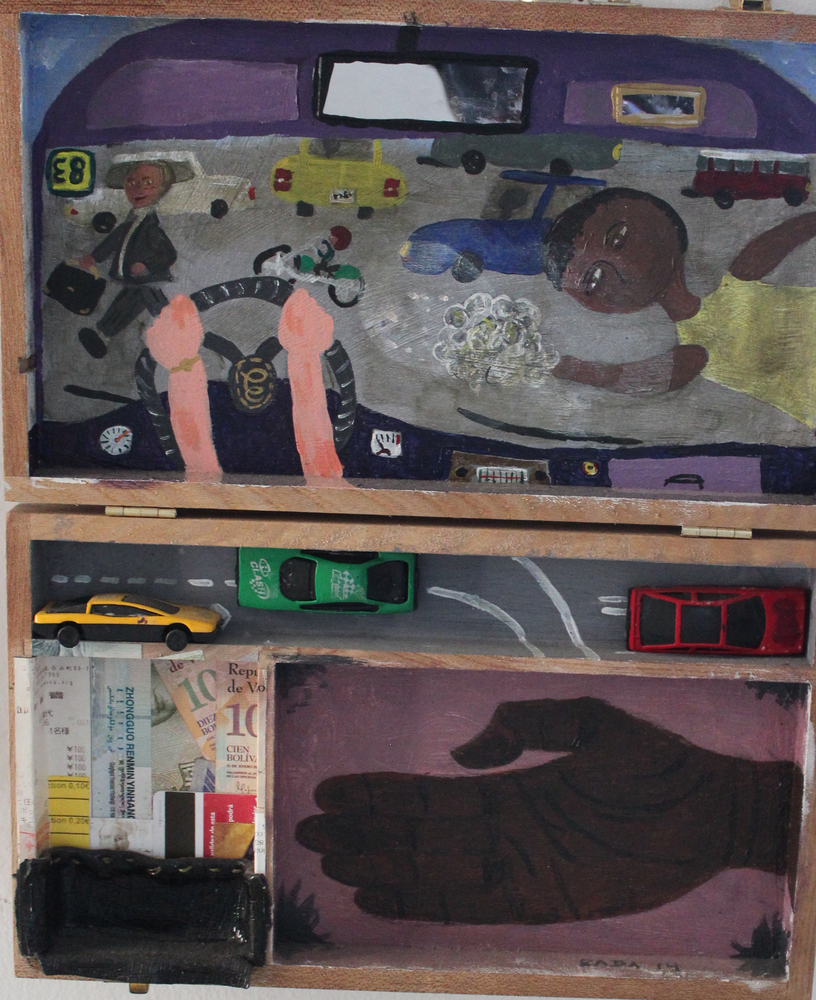 <b>Limpiavidrios</b><br>Técnica: Técnica mixta, acrilico, objetos varios, en una caja de madera<br>Dimensiones: 36x30cm<br>Año: 2015