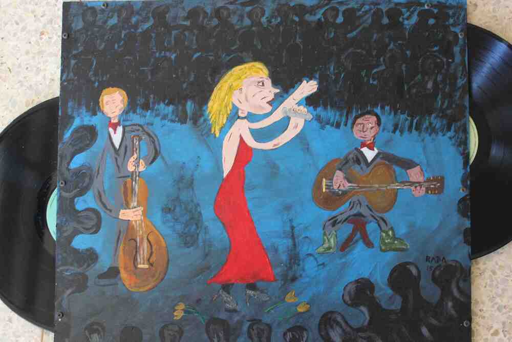 <b>Fados</b><br>Técnica: Tecnica mixa, acrilico sobre contraenchapado, disco vinilo<br>Dimensiones: 44x51cm<br>Año: 2015